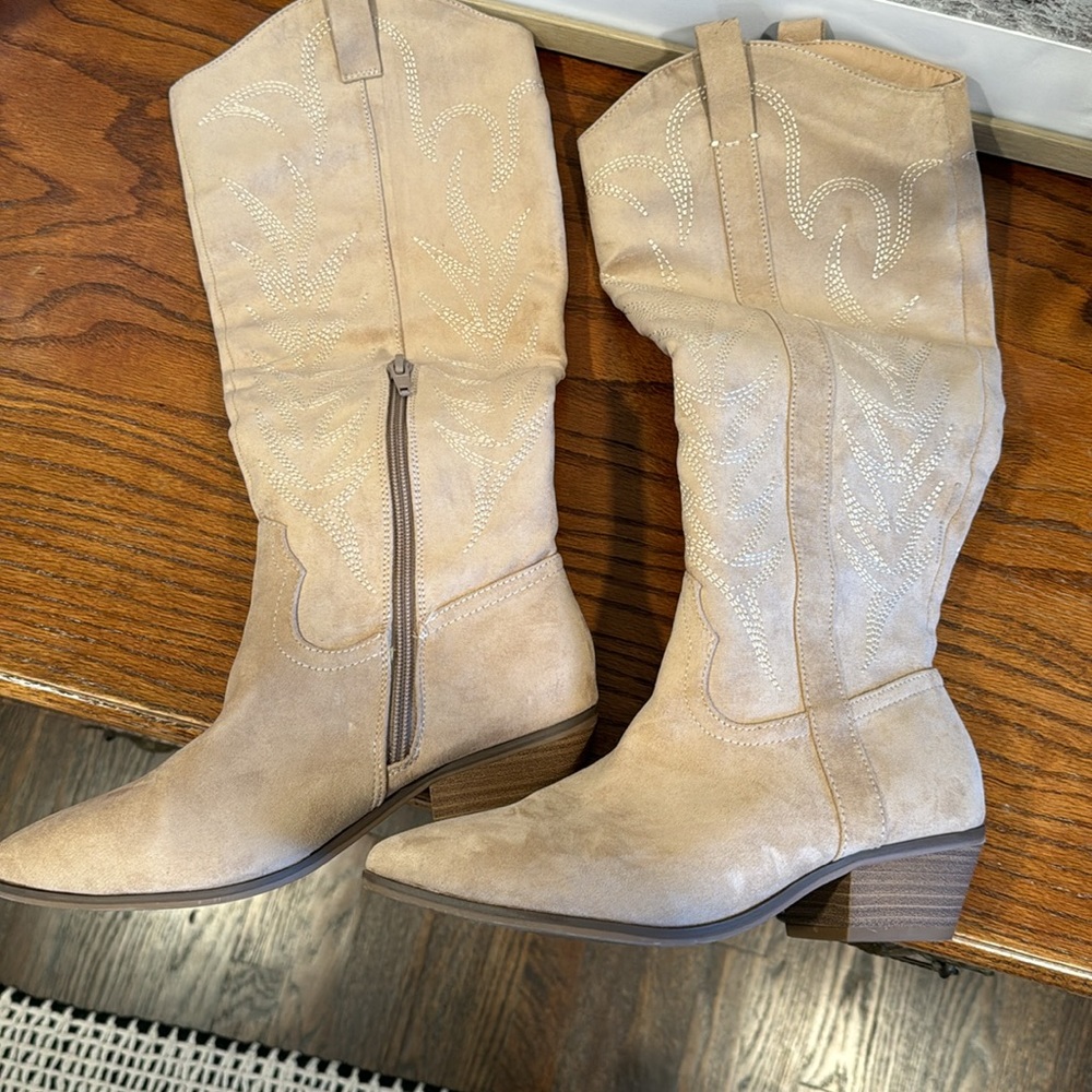 Target Western Inspired Boots - Picture 2 of 5